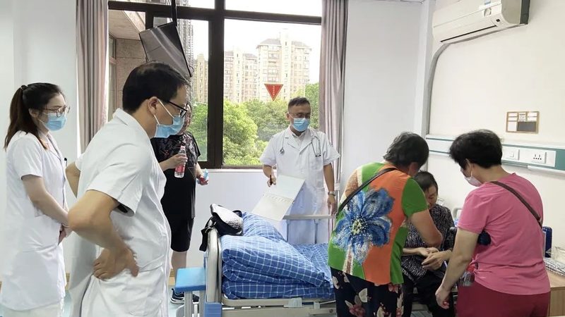 广州社区养老上门服务加盟：揭秘上门养老服务的优势与选择要点